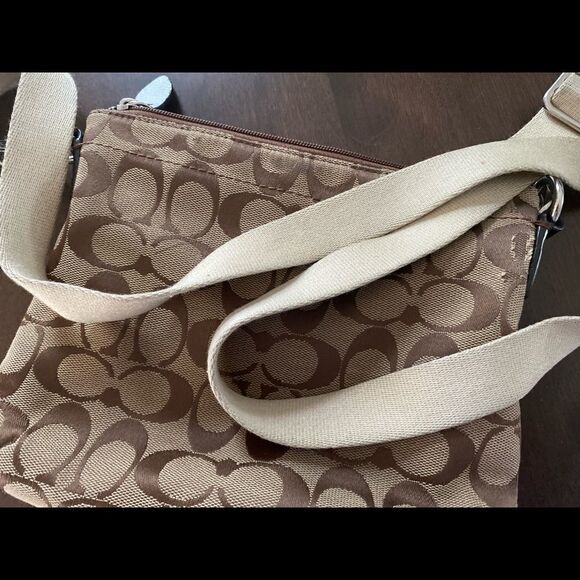Authentic brown Coach crossbody bag - Picture 4 of 6